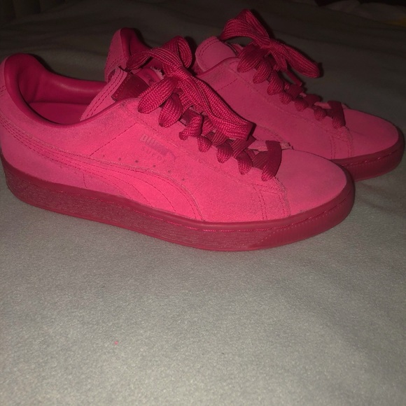 Rose Red/Hibiscus Suede Puma Shoes - Picture 7 of 8